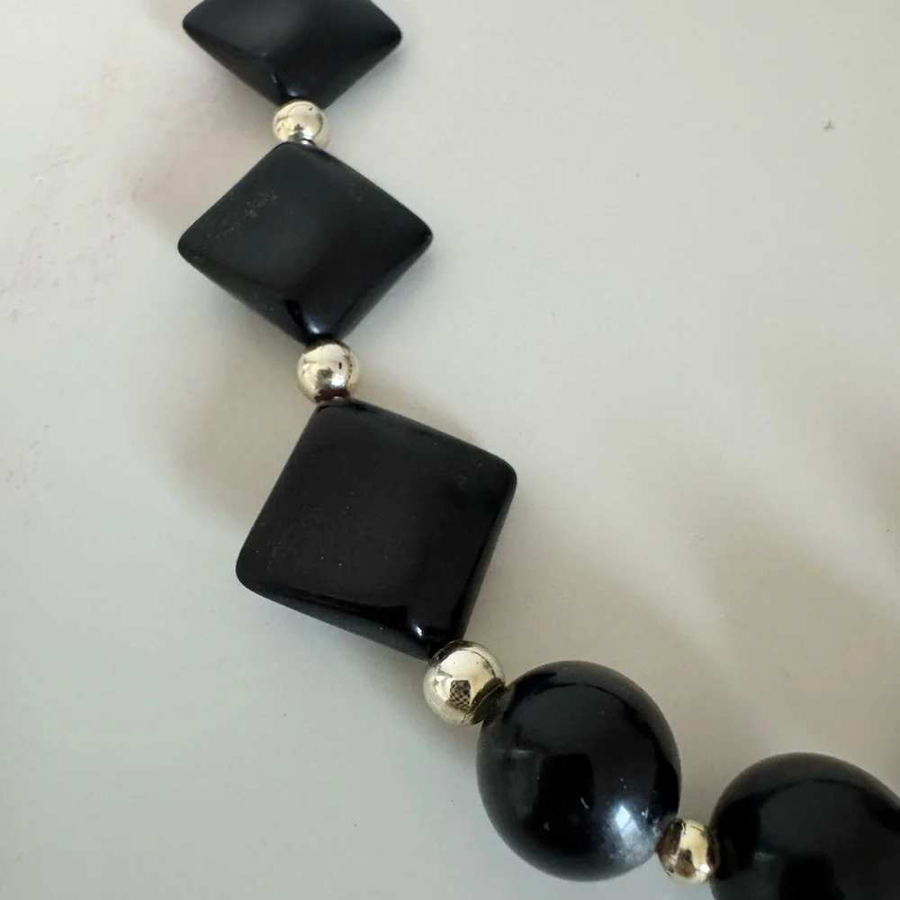 Art Deco Vintage Black and‎ Silver Necklace
